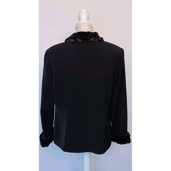 Vtg Black Button Blazer w/Faux Fur Collar and Cuffs Size 16 - Positive Attitude - Picture 4 of 9